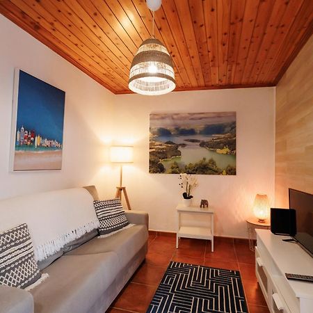 Cozy Beach House Ribeira Grande Exterior foto